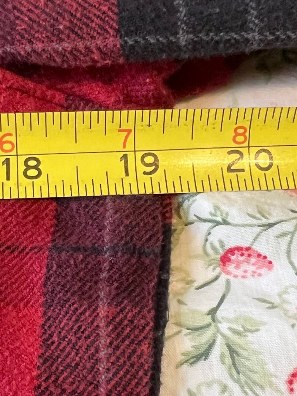 Vintage Woolrich Women's Regular Heirloom Red Plaid Flannel Shirt - Picture 14 of 16